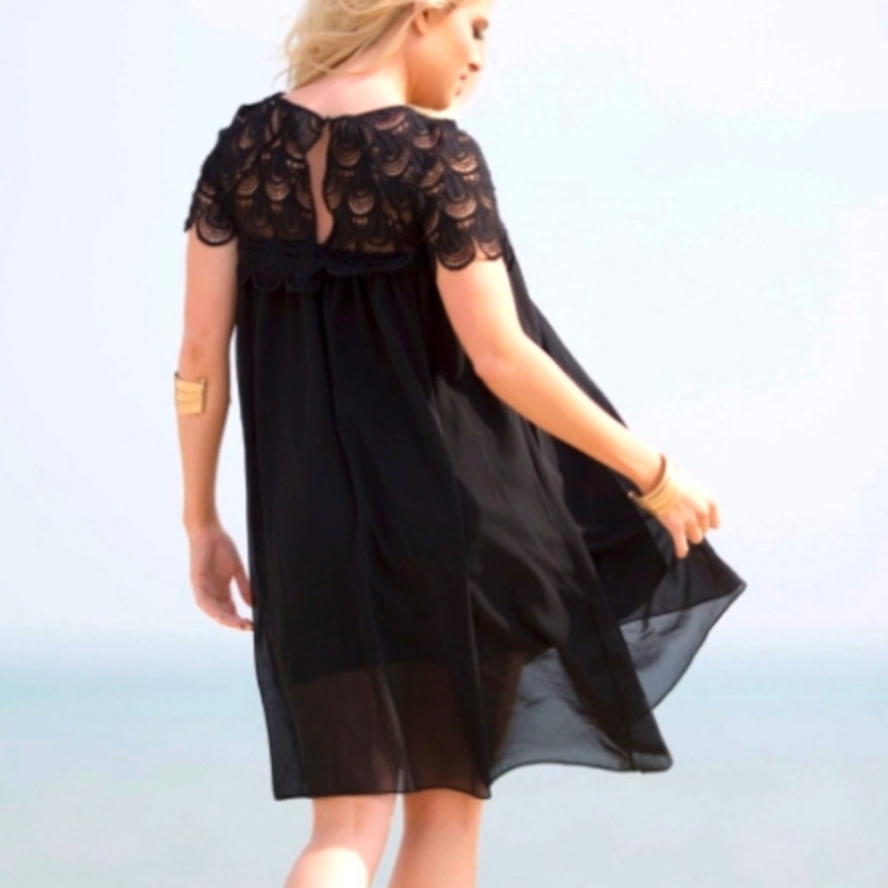 Avenue size 14/16 Dress